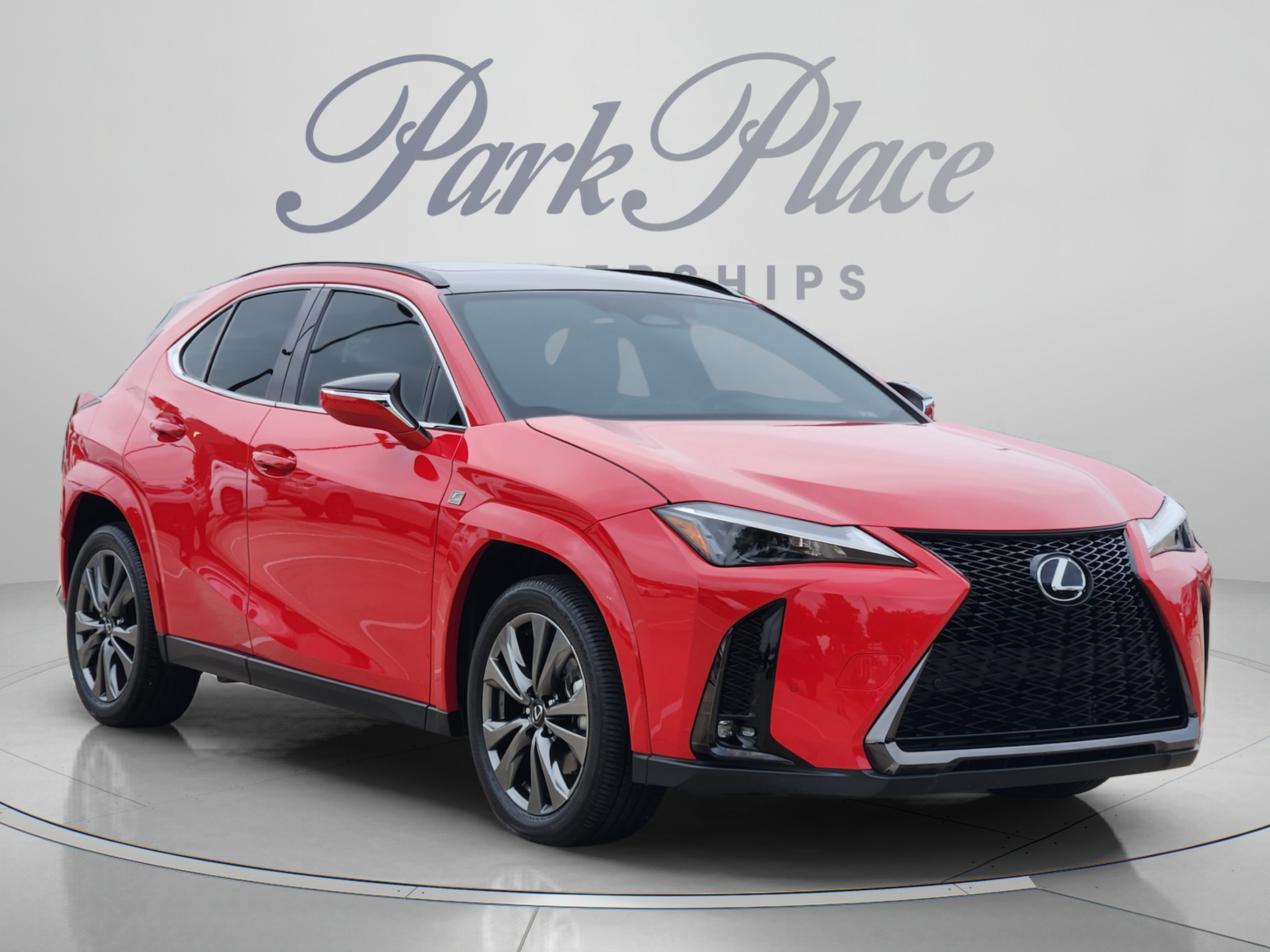 Used 2025 Lexus UX 300h FWD w/ Accessory Package (Z1) image 4