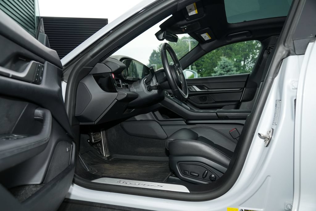 Certified 2025 Porsche Taycan 4S AWD/4WD image 20