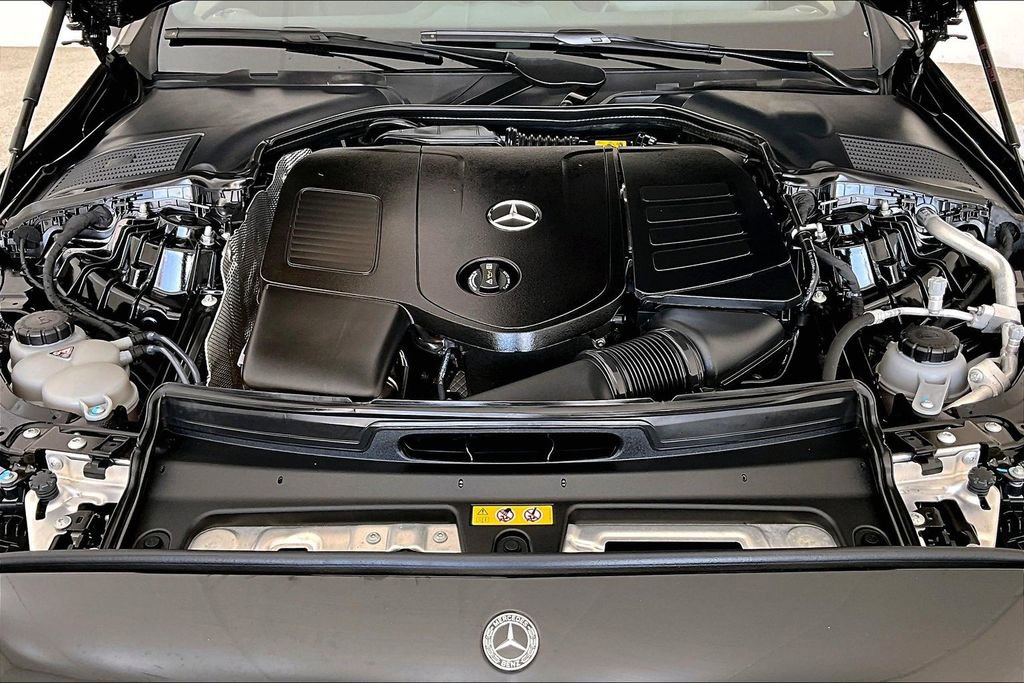 Used 2024 Mercedes-Benz C 300 Sedan image 11