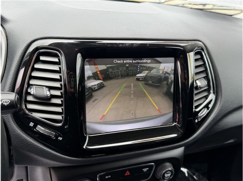 Used 2020 Jeep Compass Limited FWD image 53