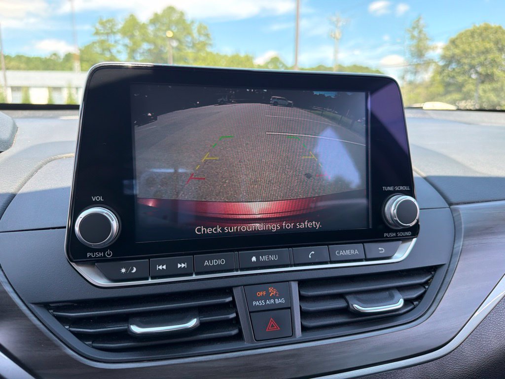 Used 2025 Nissan Altima 2.5 SV AWD/4WD image 10
