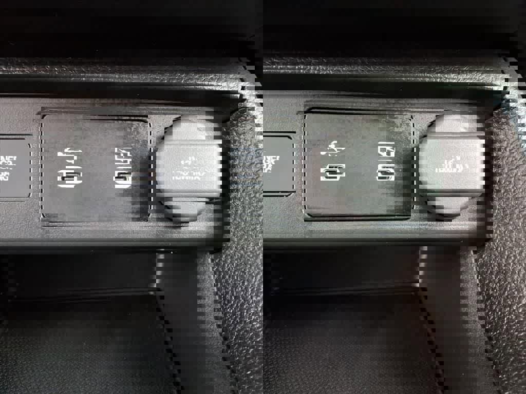 Used 2025 Honda Civic LX image 23