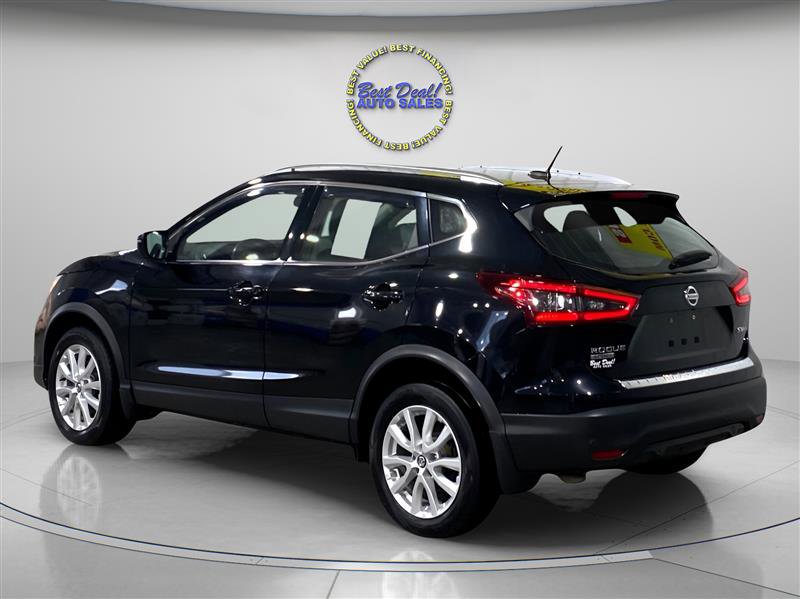 Used 2020 Nissan Rogue Sport SV w/ All-Weather Package image 3