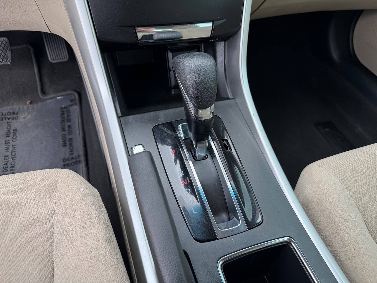 Used 2013 Honda Accord LX image 25