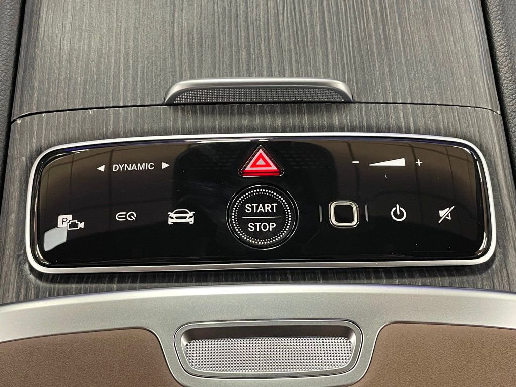 Used 2022 Mercedes-Benz EQS 580 4MATIC Sedan image 32