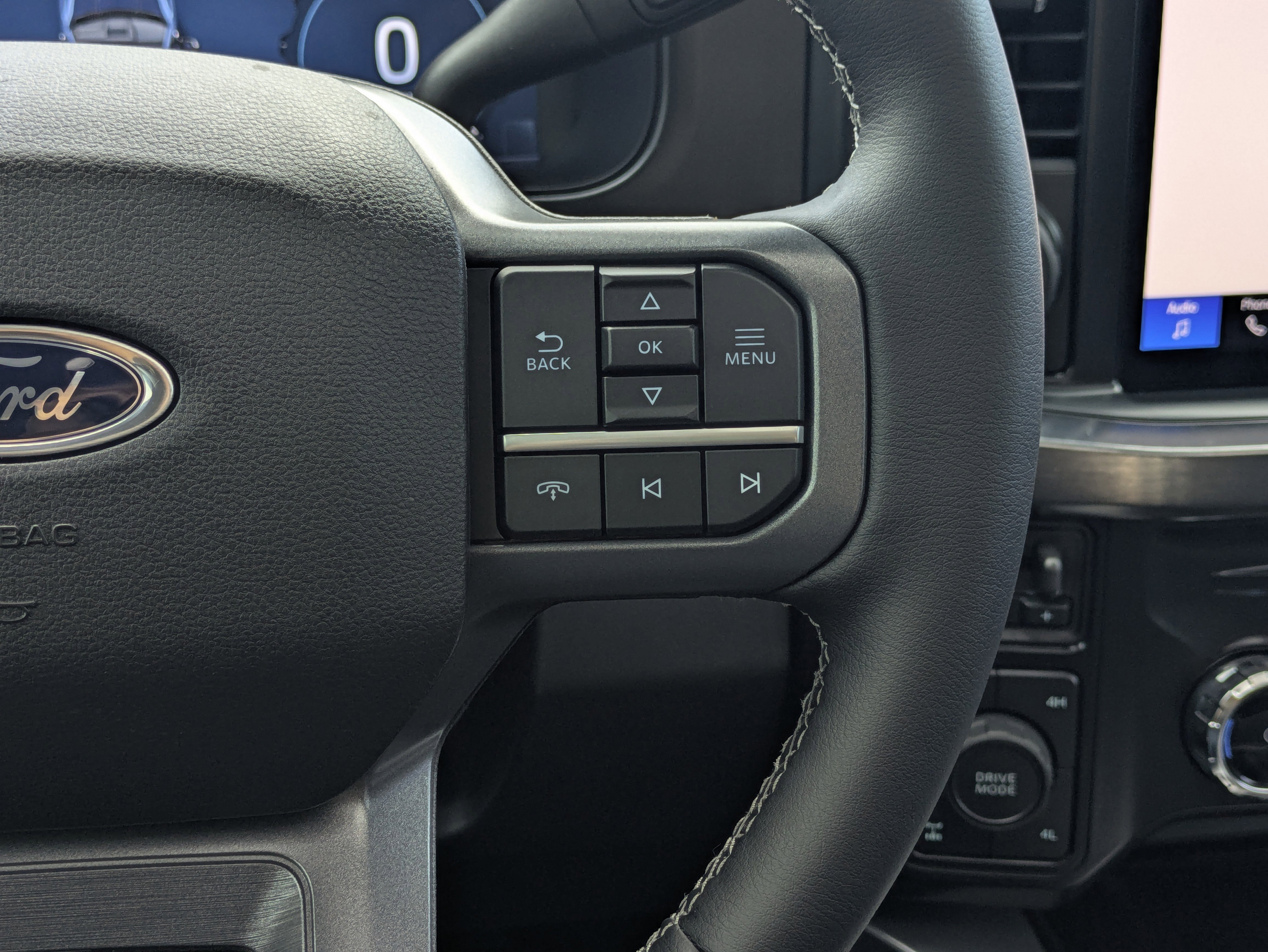 New 2025 Ford F250 Lariat w/ Lariat Ultimate Package image 36