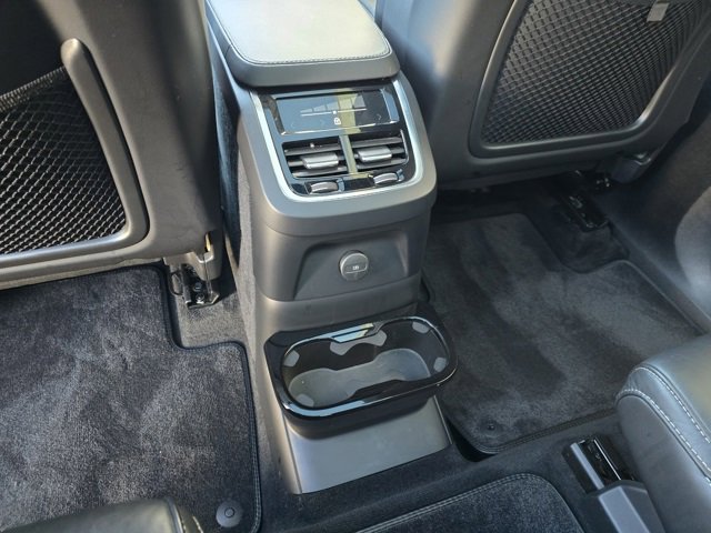 Used 2022 Volvo XC90 T8 Inscription image 38