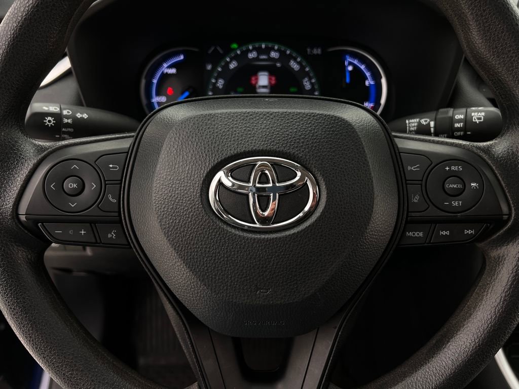 Used 2024 Toyota RAV4 XLE image 16