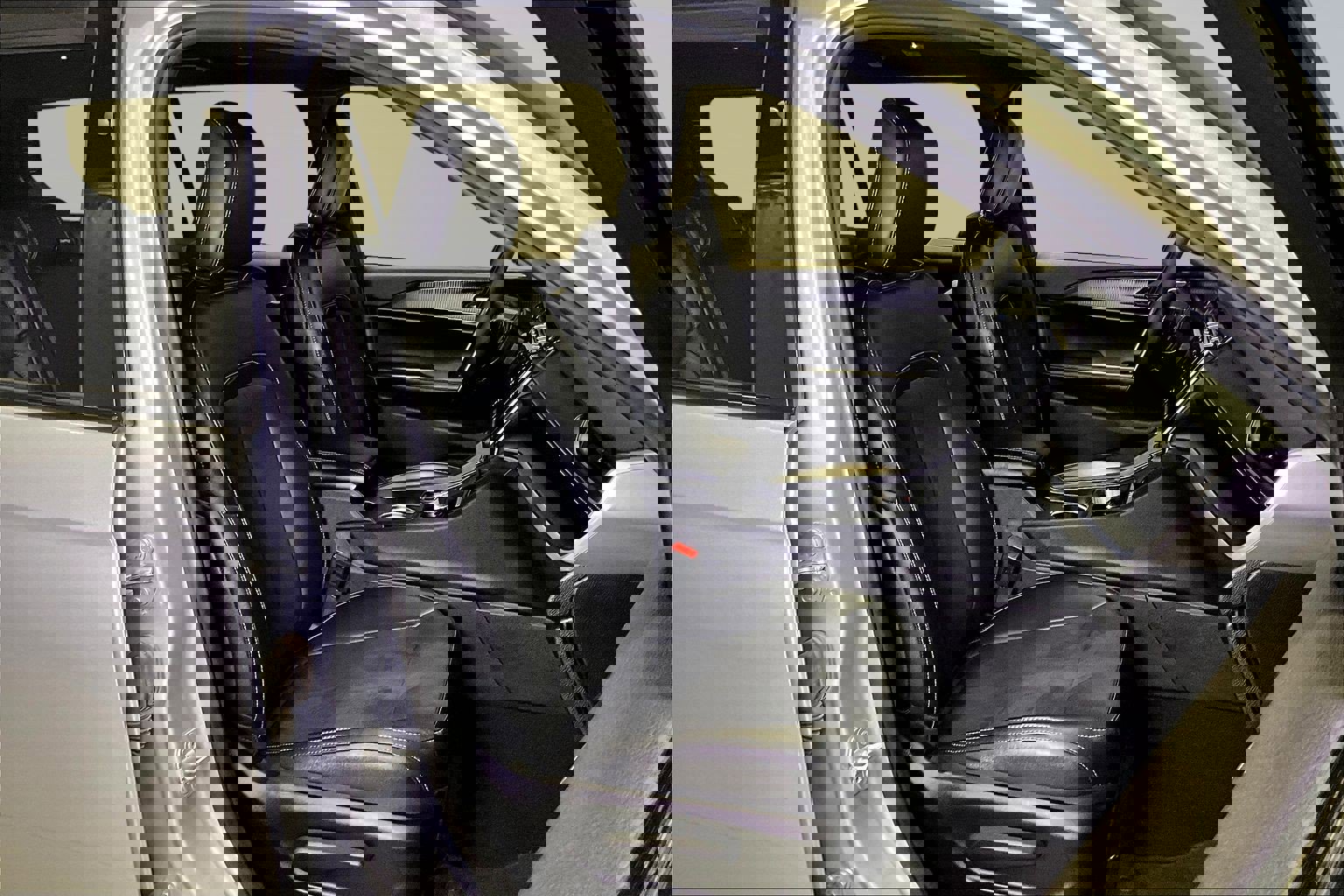 Used 2024 Jeep Grand Cherokee L Laredo image 29