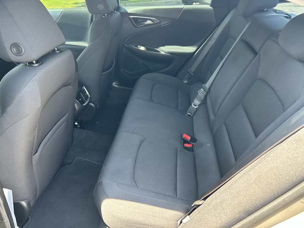 Used 2022 Chevrolet Malibu LT FWD image 23