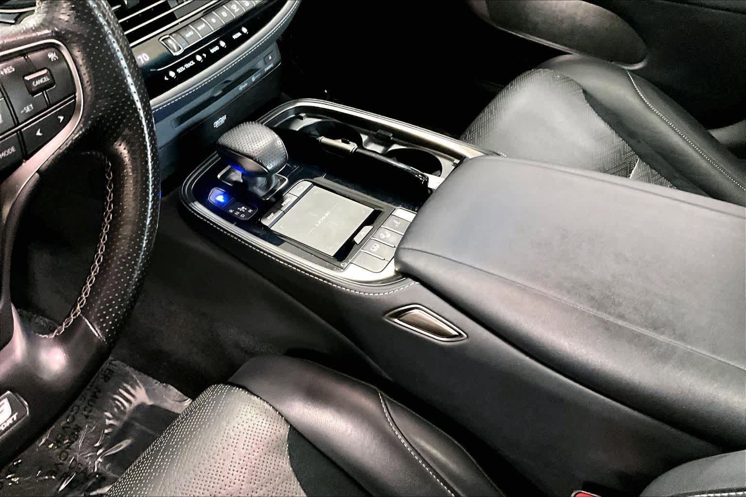 Used 2022 Lexus LS 500 F Sport w/ Accessory Package (Z2) image 16