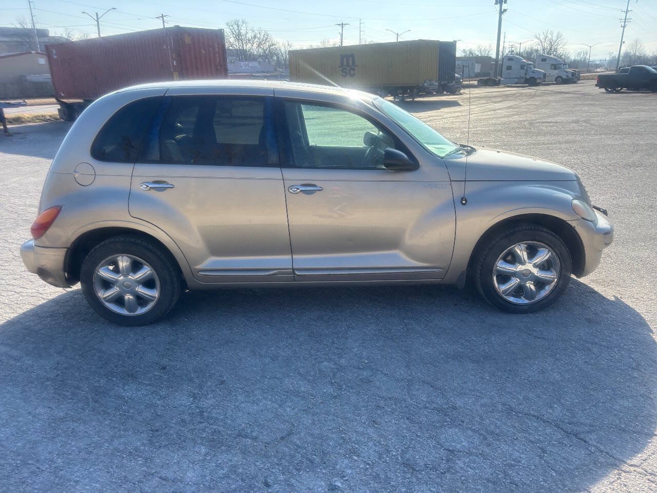 Used 2003 Chrysler PT Cruiser Limited FWD image 6