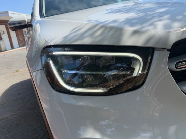 Used 2021 Mercedes-Benz GLC 300 image 27