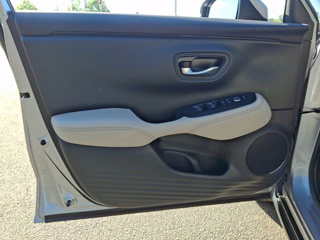 Used 2023 Honda HR-V EX-L image 12