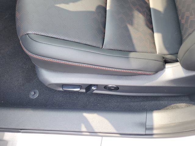 New 2026 Nissan Sentra SR w/ SR Premium Package FWD image 22