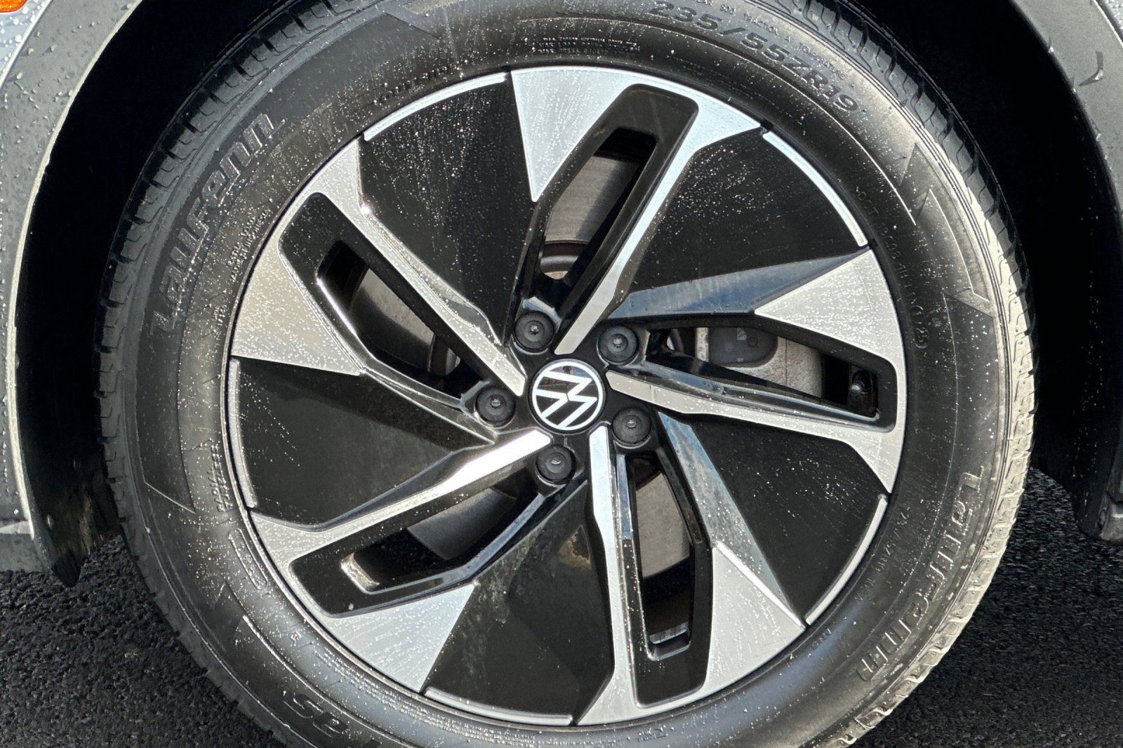 Used 2021 Volkswagen ID.4 Pro w/ ID.4 Protection Package (IPT) image 32