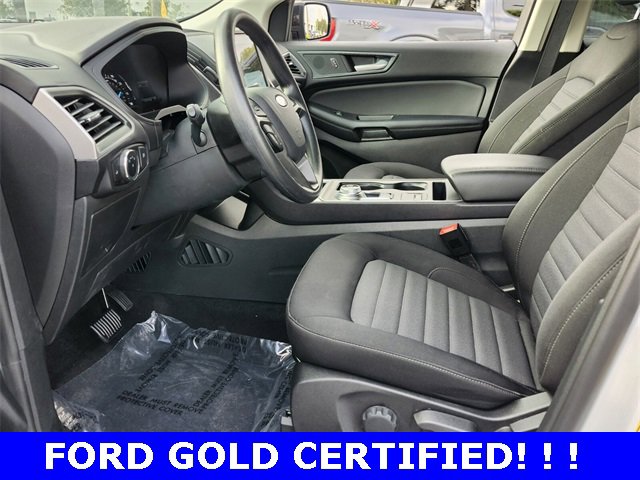 Used 2024 Ford Edge SE w/ Black Appearance Package image 3