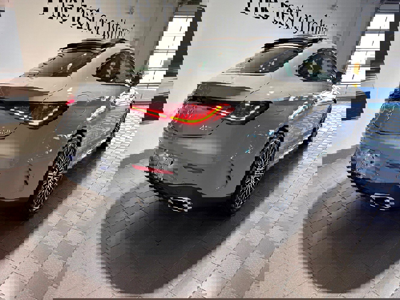 Used 2026 Mercedes-Benz CLE 300 4MATIC Coupe image 4