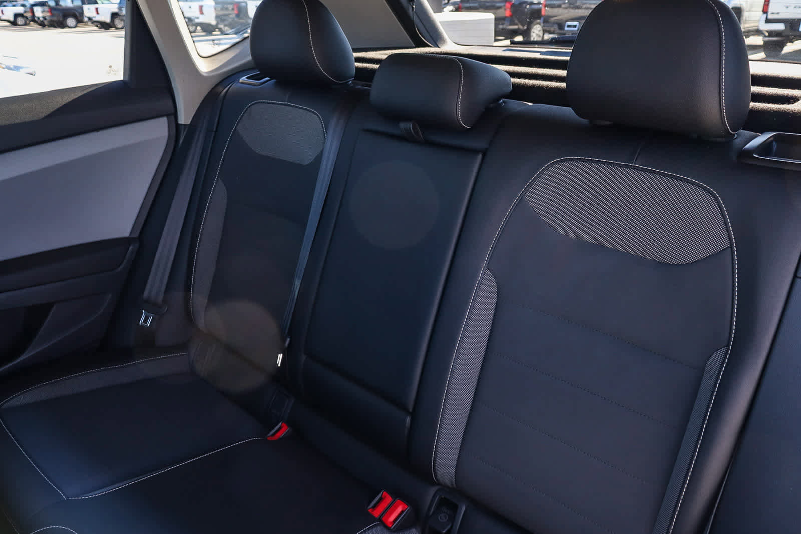 Used 2023 Volkswagen Taos SE w/ Panoramic Sunroof Package image 19