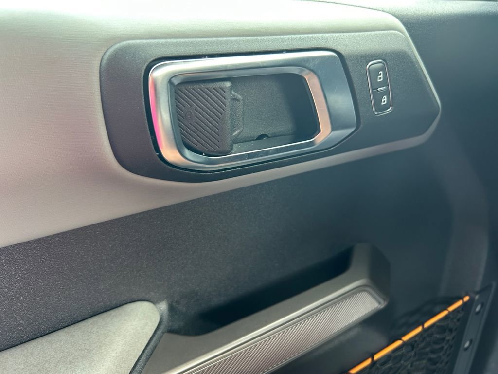 Used 2023 Ford Bronco Badlands image 17
