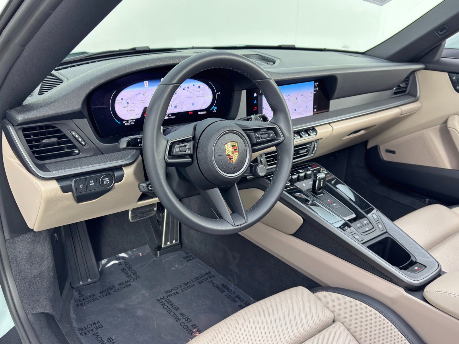 Used 2025 Porsche 911 Carrera RWD image 12