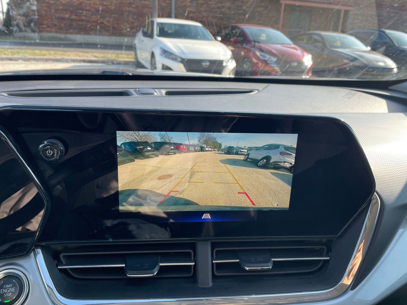 Used 2025 Chevrolet Trax LT image 22