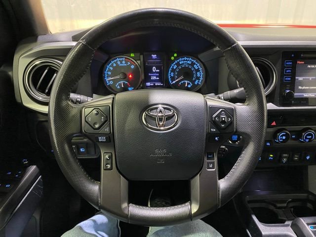 Certified 2018 Toyota Tacoma TRD Off-Road w/ Technology Package image 15