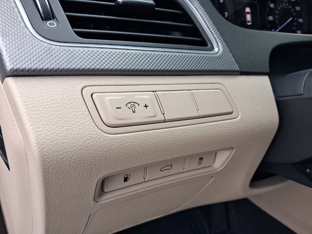 Used 2015 Hyundai Sonata SE w/ Option Group 09 image 21