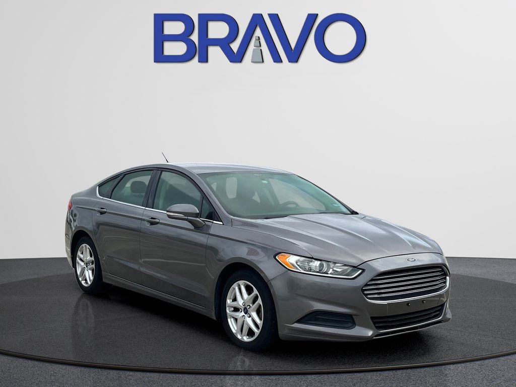 Used 2014 Ford Fusion SE image 3