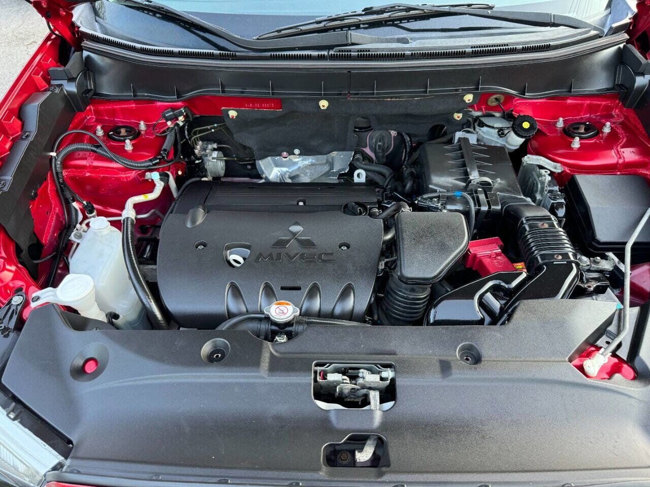 Used 2016 Mitsubishi Outlander Sport SE AWD/4WD image 24