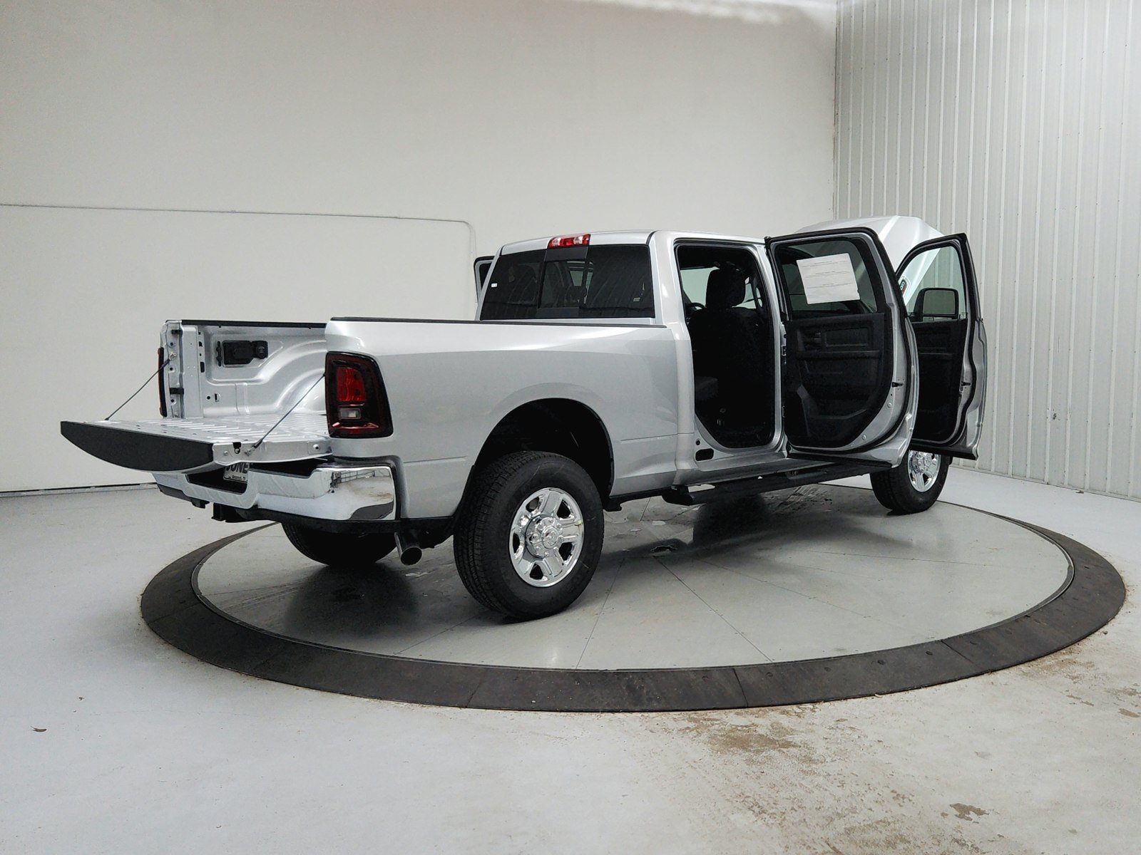 New 2026 RAM 2500 Tradesman AWD/4WD image 15