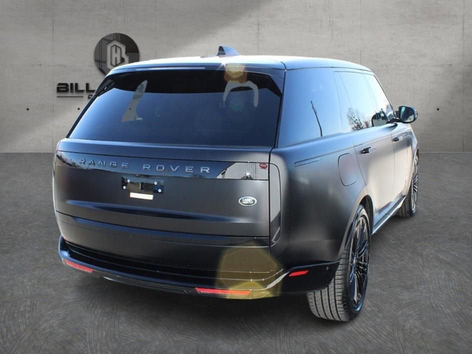 Used 2023 Land Rover Range Rover Long Wheelbase Autobiography image 6