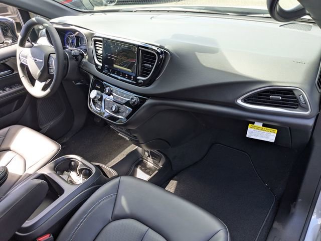 New 2026 Chrysler Voyager LX image 53
