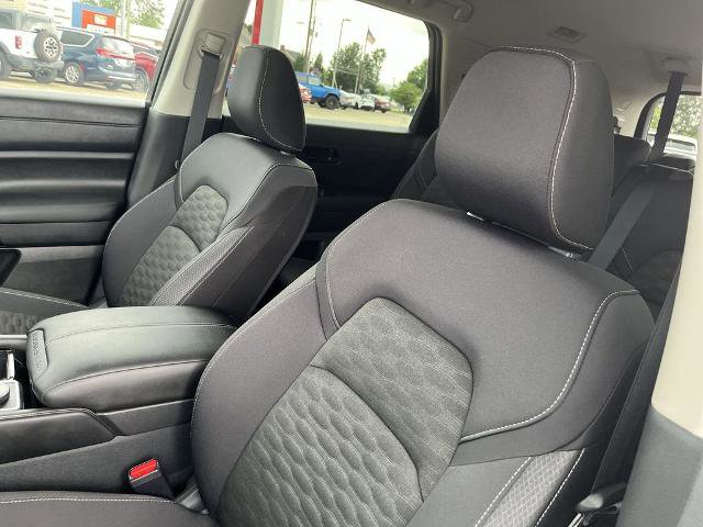 Certified 2024 Nissan Pathfinder SV AWD/4WD image 11