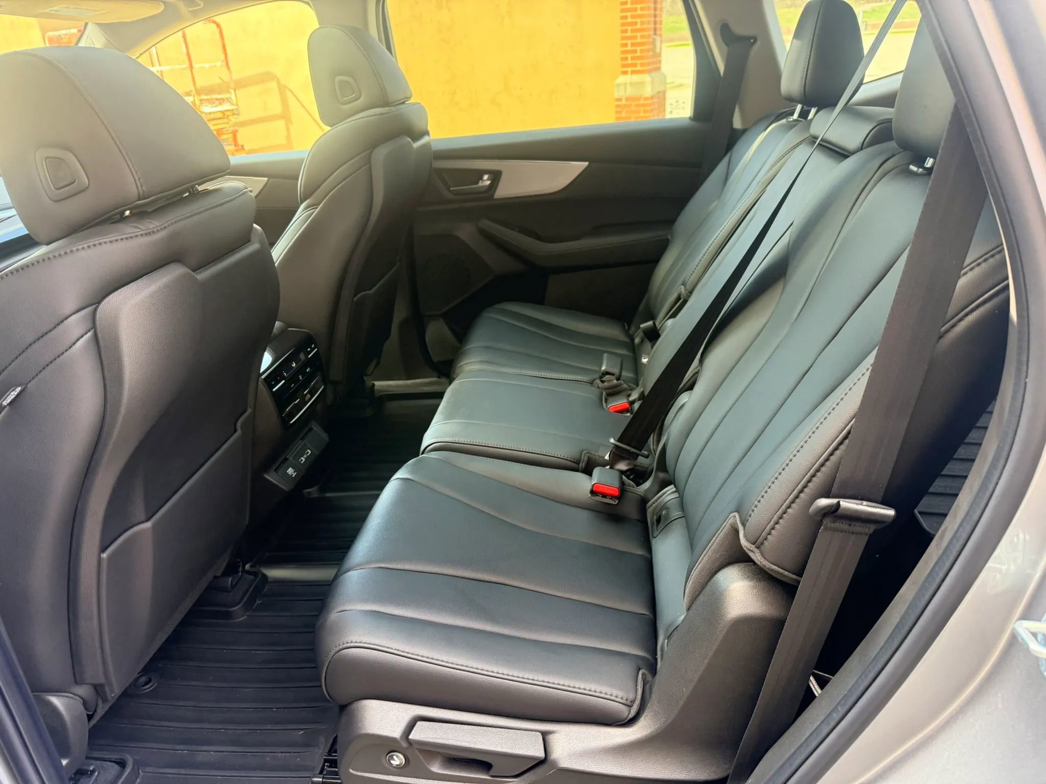 Used 2024 Acura MDX SH-AWD image 22