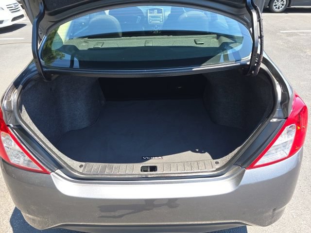 Used 2018 Nissan Versa S Plus FWD image 13