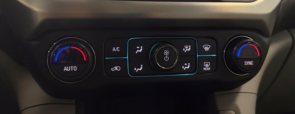 Used 2017 GMC Acadia SLT w/ LPO, Floor Liner Package FWD image 20