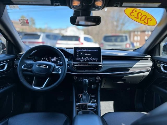 Used 2023 Jeep Compass Altitude image 16