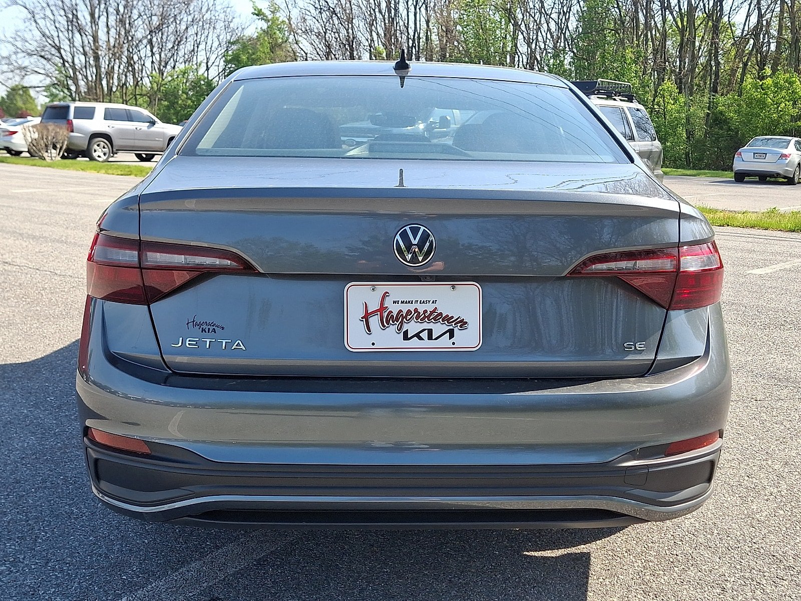 Used 2024 Volkswagen Jetta SE FWD image 5