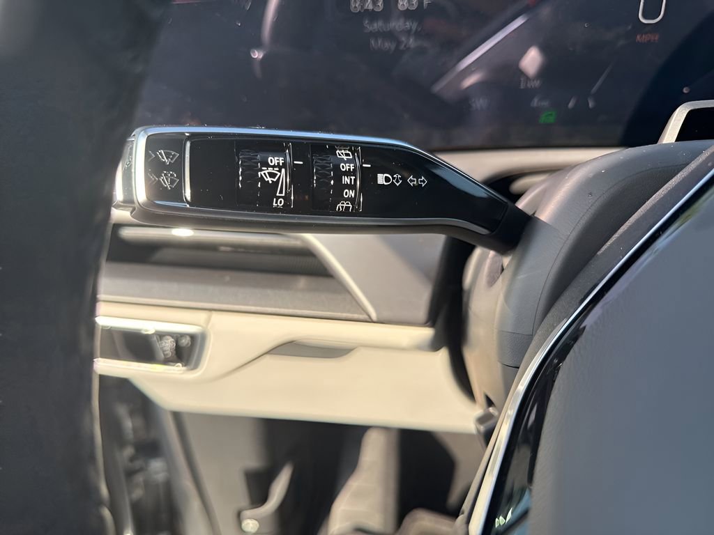 New 2026 Cadillac Vistiq Luxury image 24