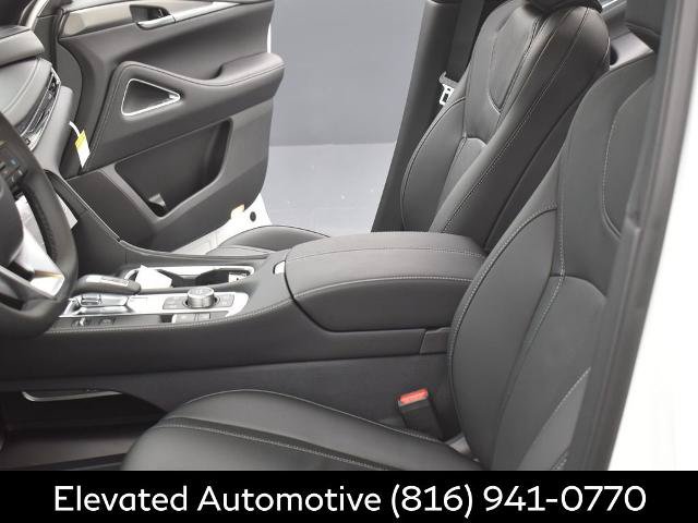 Certified 2025 INFINITI QX60 Luxe w/ Black Edition AWD/4WD image 16