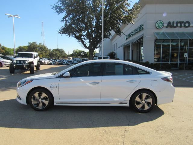 Used 2017 Hyundai Sonata Plug-In Hybrid image 10