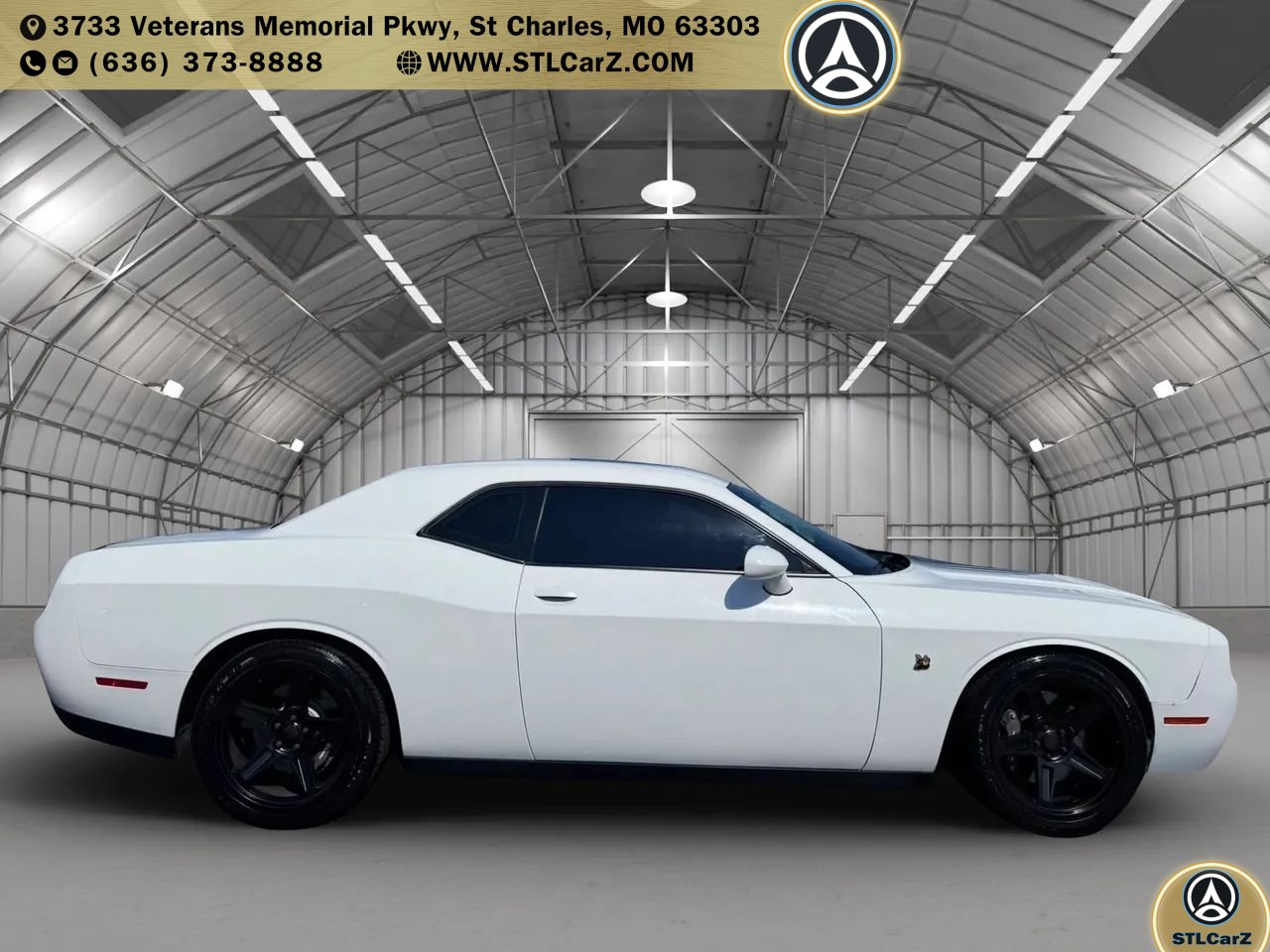 Used 2016 Dodge Challenger R/T Scat Pack RWD image 2