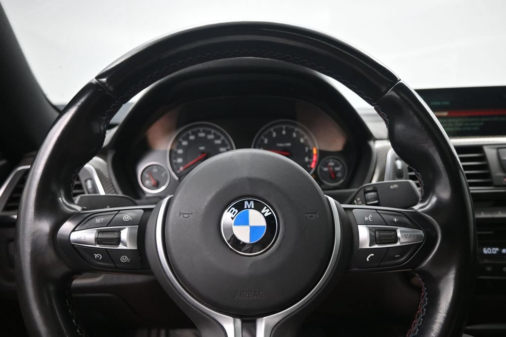 Used 2018 BMW M4 Coupe RWD image 13