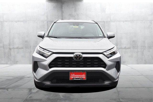 Used 2025 Toyota RAV4 XLE image 4