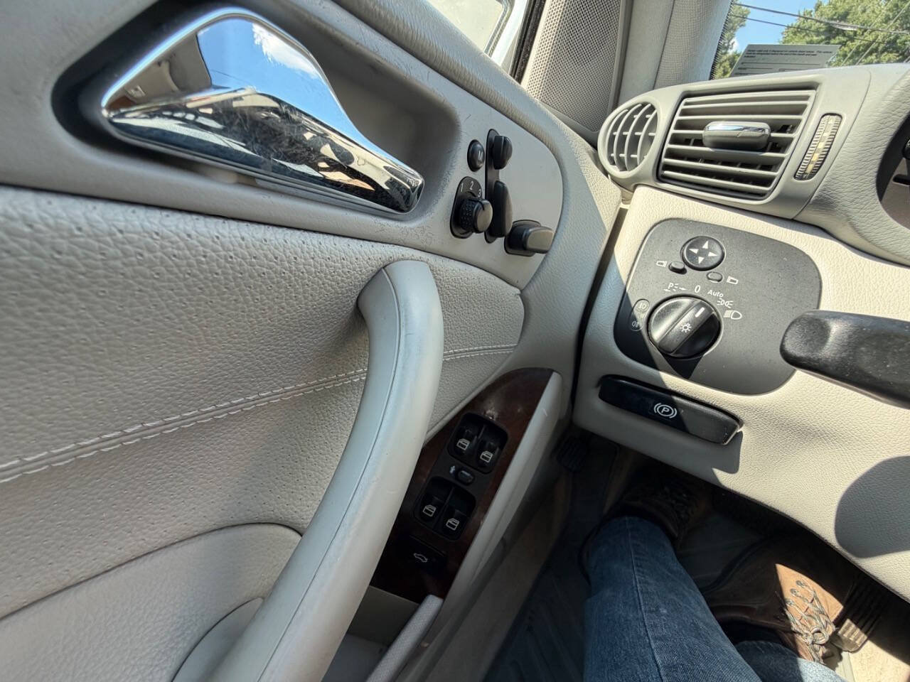 Used 2007 Mercedes-Benz C 280 4MATIC Sedan image 11