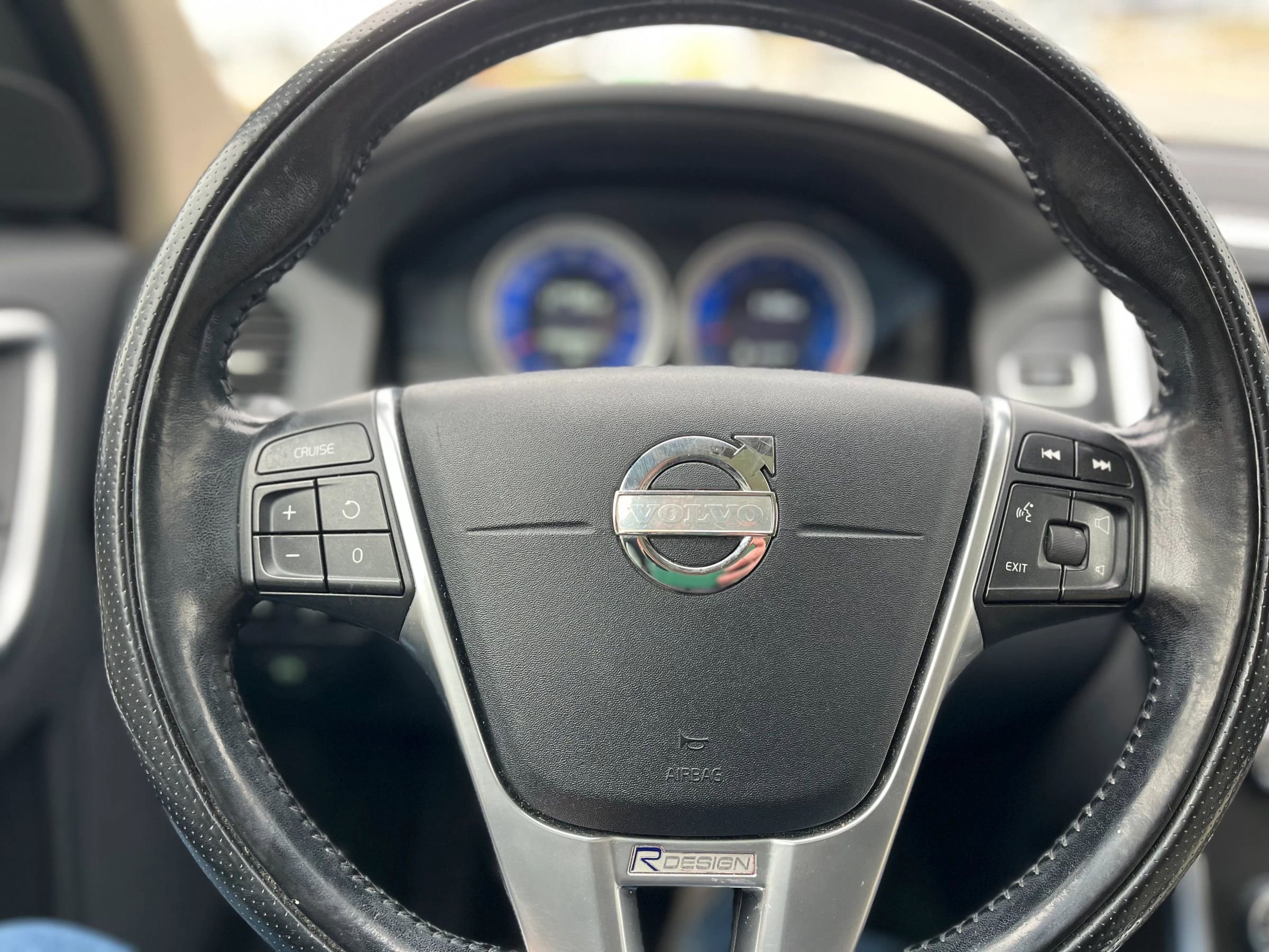 Used 2012 Volvo XC60 T6 R-Design image 19