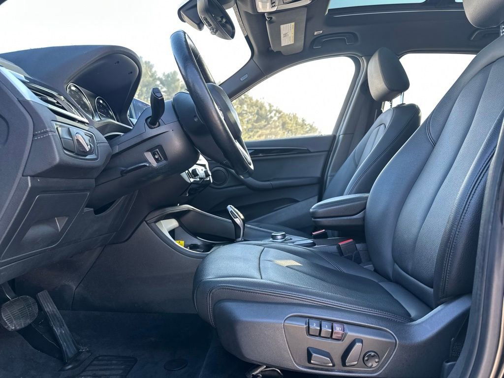 Used 2021 BMW X1 sDrive28i w/ Convenience Package image 12