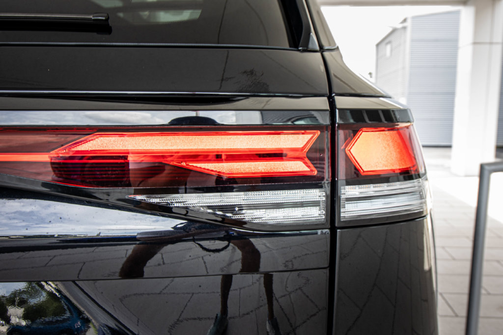 New 2026 Volkswagen Tiguan SE R-Line FWD image 15