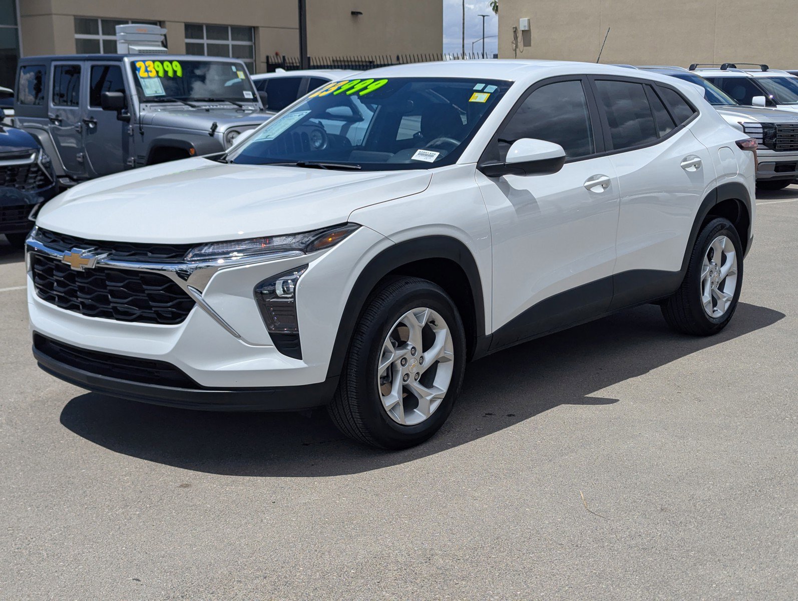 Used 2024 Chevrolet Trax LS w/ LS Convenience Package FWD image 5